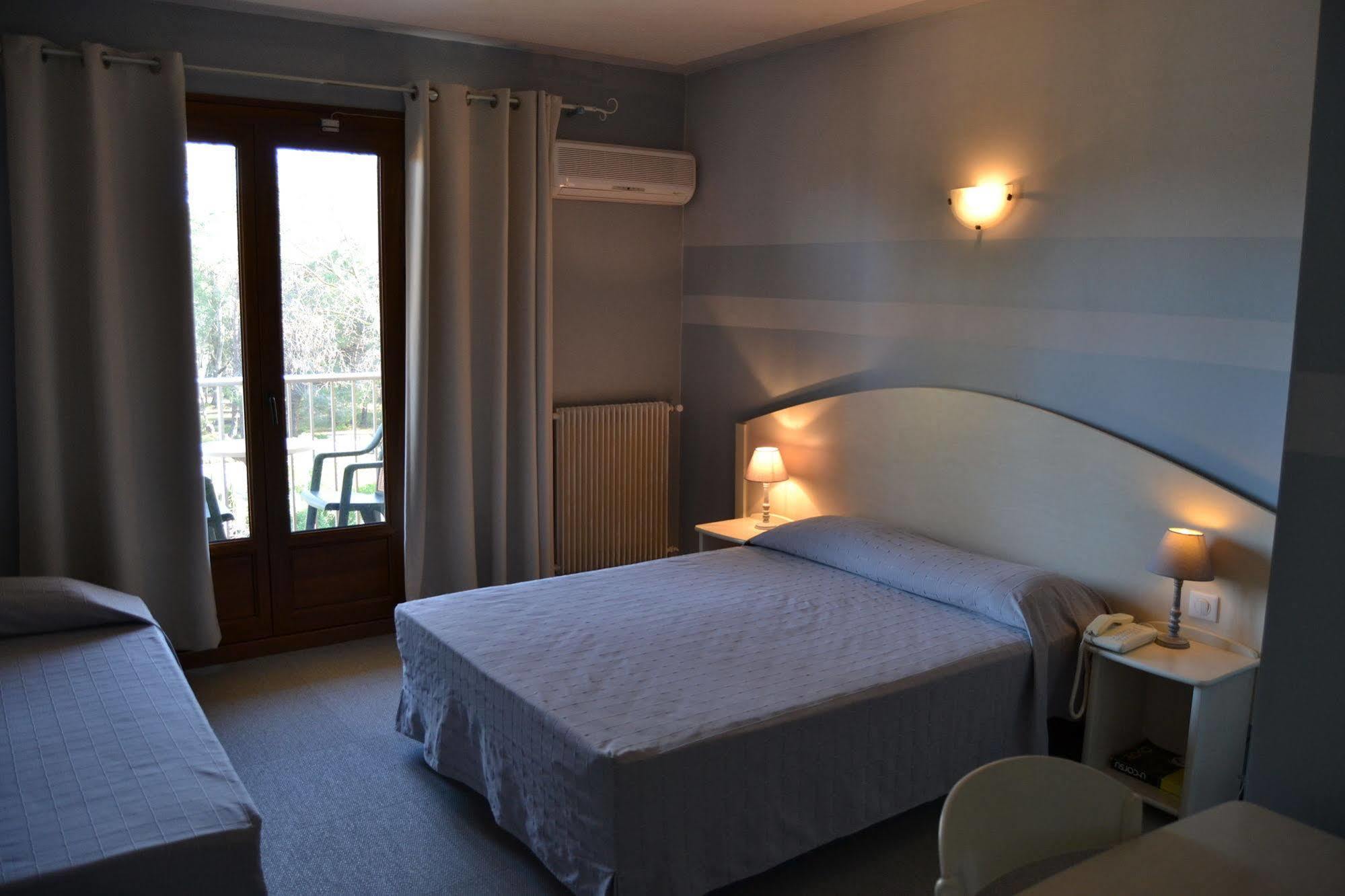 Hotel Cyrnea Calvi (Corsica) Exterior foto