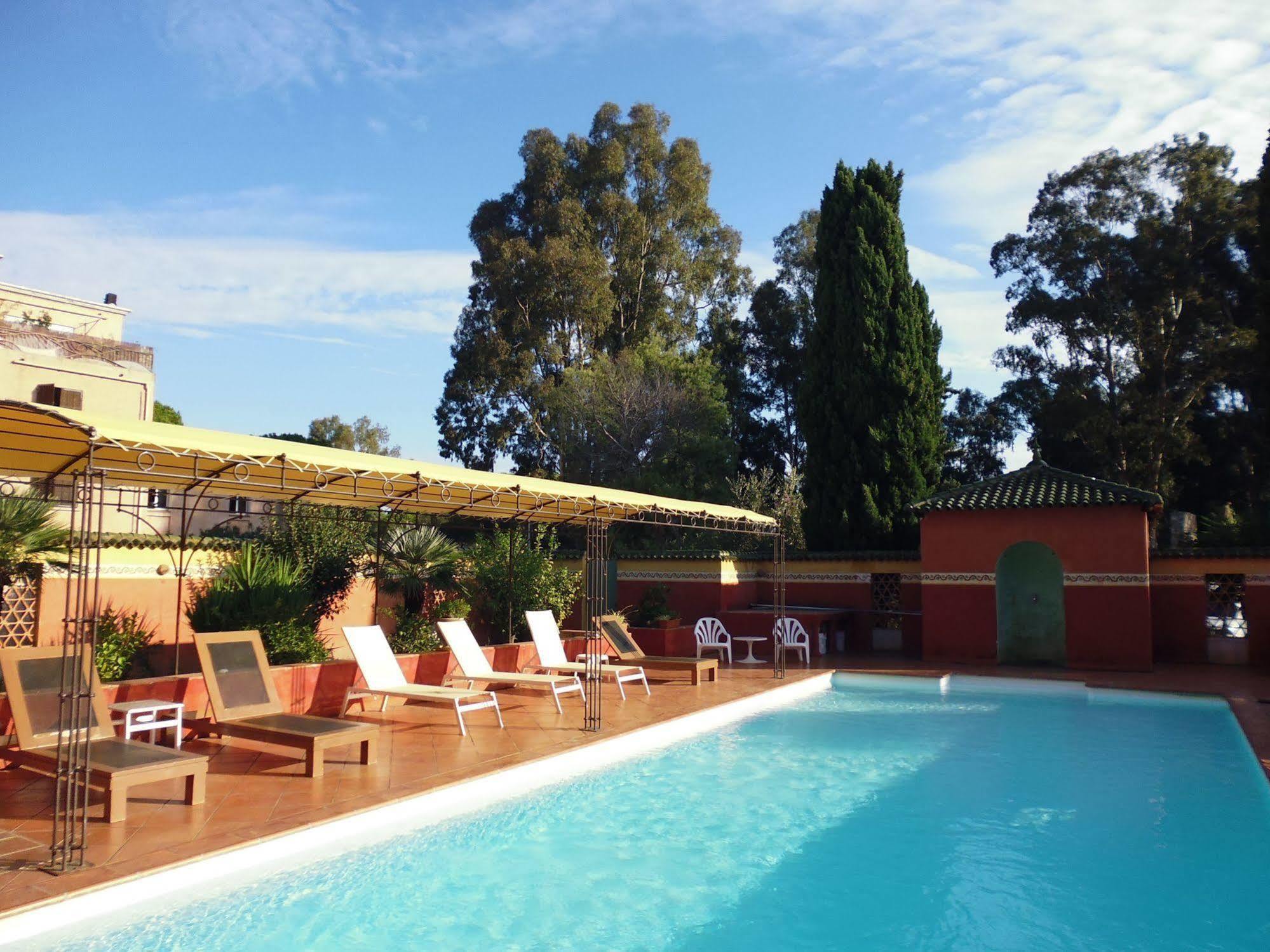Hotel Cyrnea Calvi (Corsica) Exterior foto