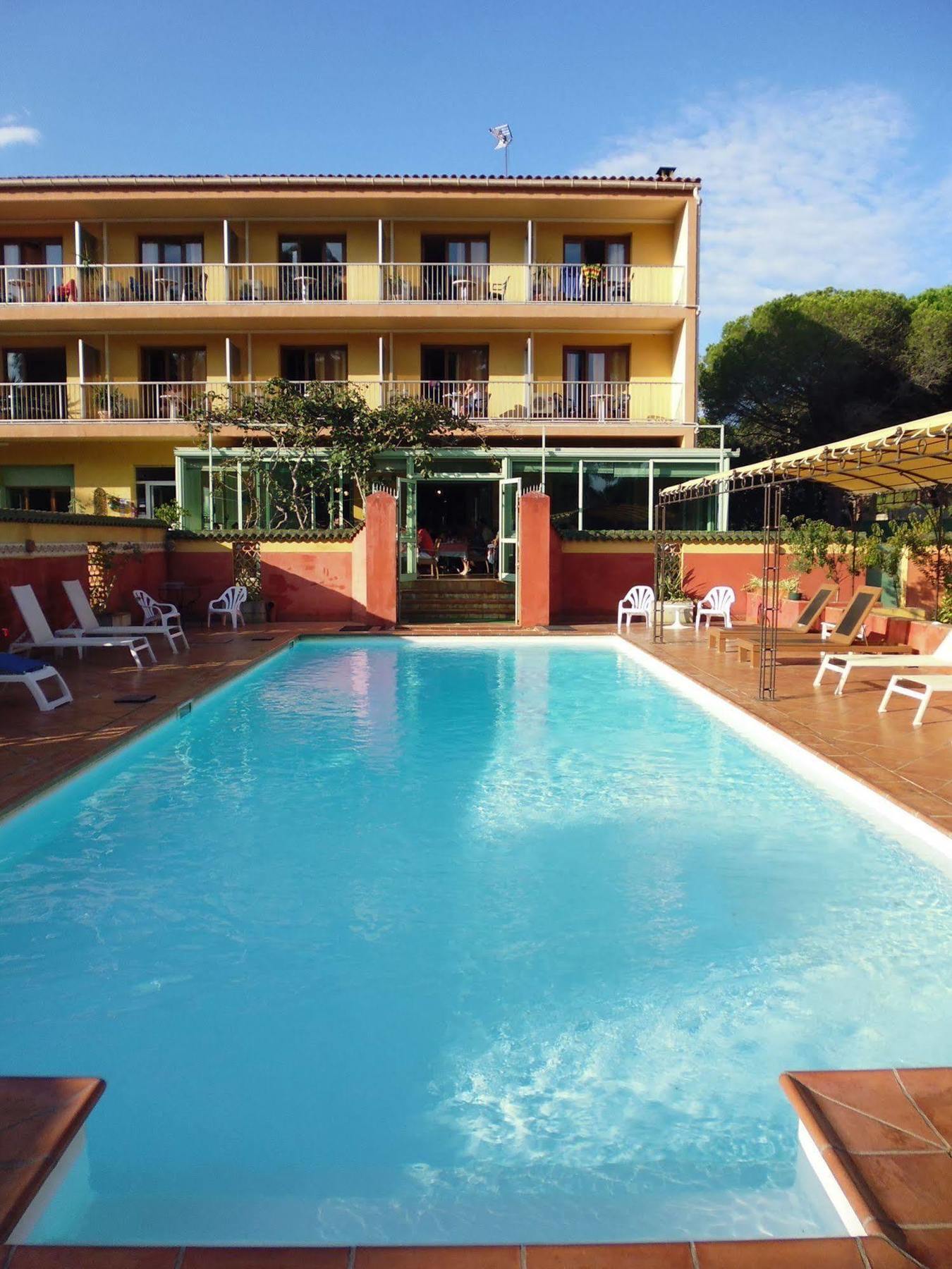 Hotel Cyrnea Calvi (Corsica) Exterior foto