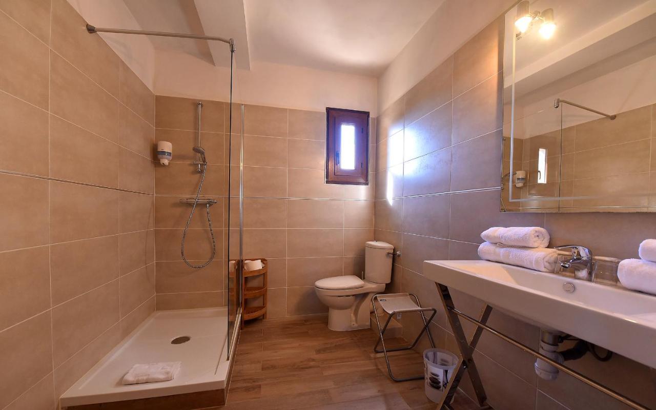 Hotel Cyrnea Calvi (Corsica) Exterior foto